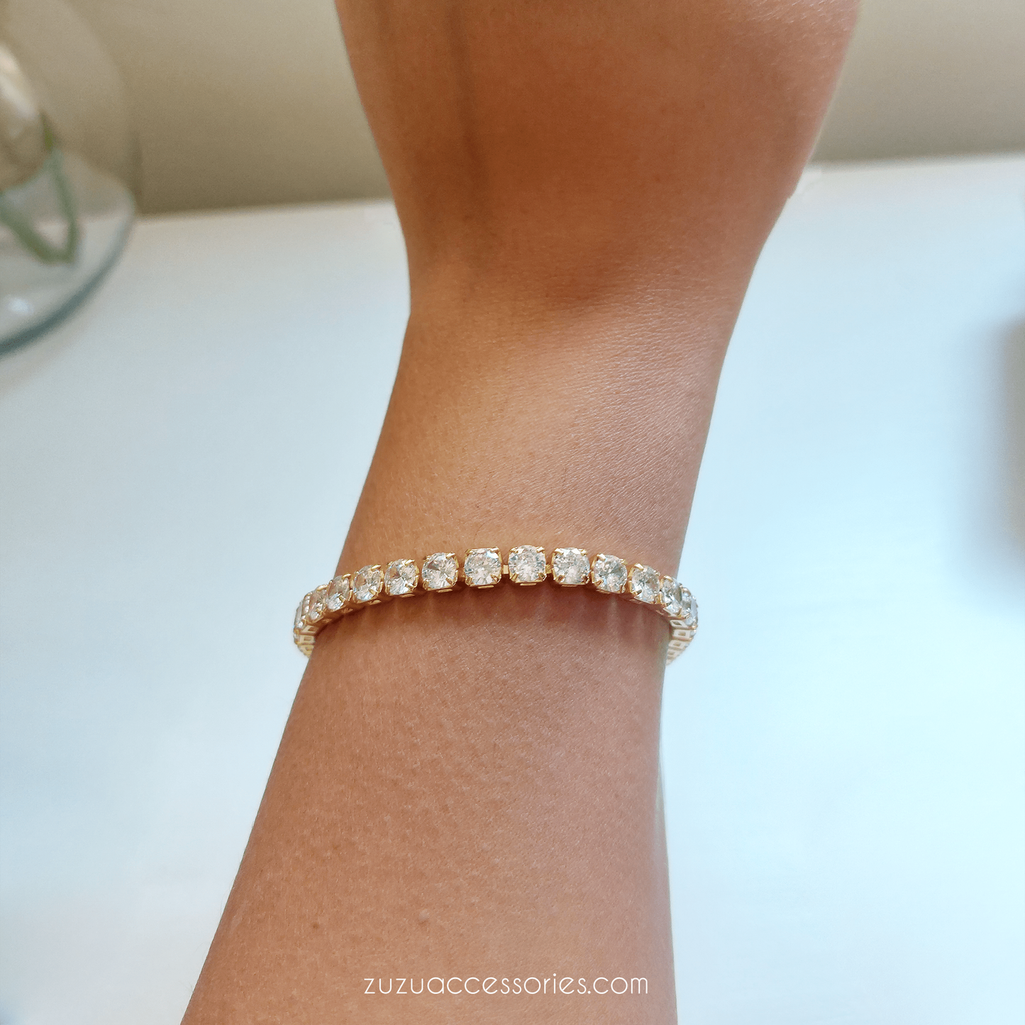 Tennis bracelet