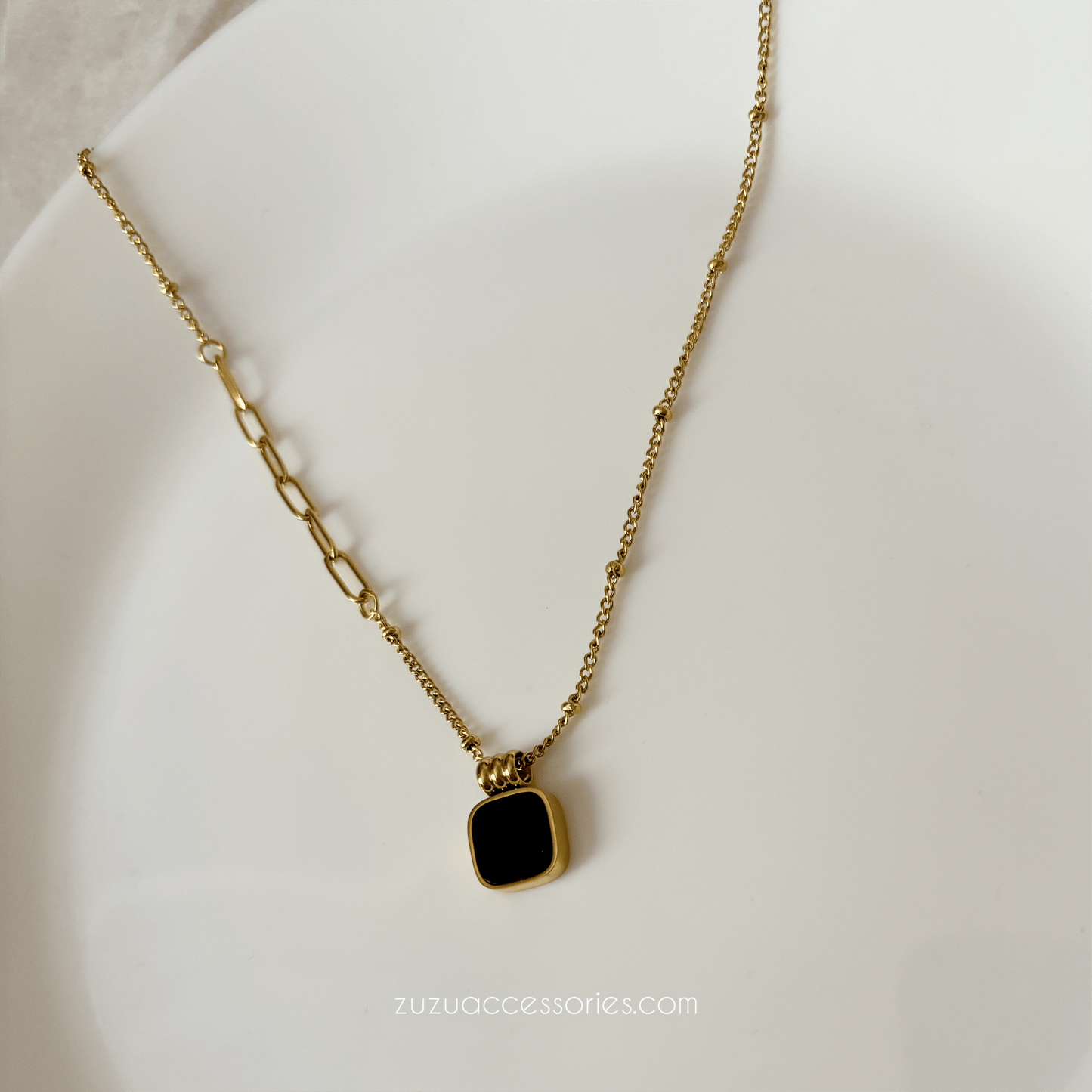 Billie Necklace